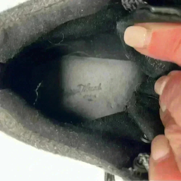 Universal Thread, women’s Sz 7, Hiking Boots. Black and Gray - Picture 5 of 8